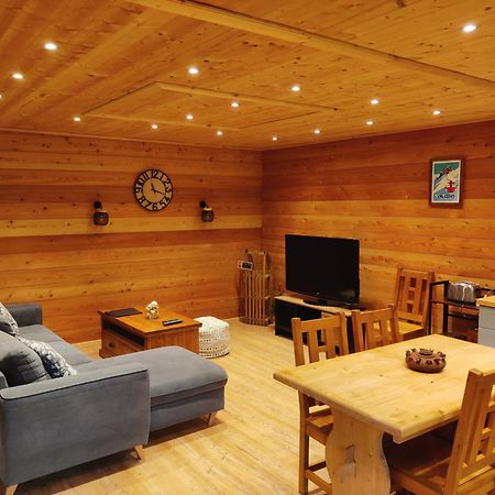 L'Appartement Montagnard D'Estelle 4-6 Personnes Lanslebourg-Mont-Cenis Exterior photo
